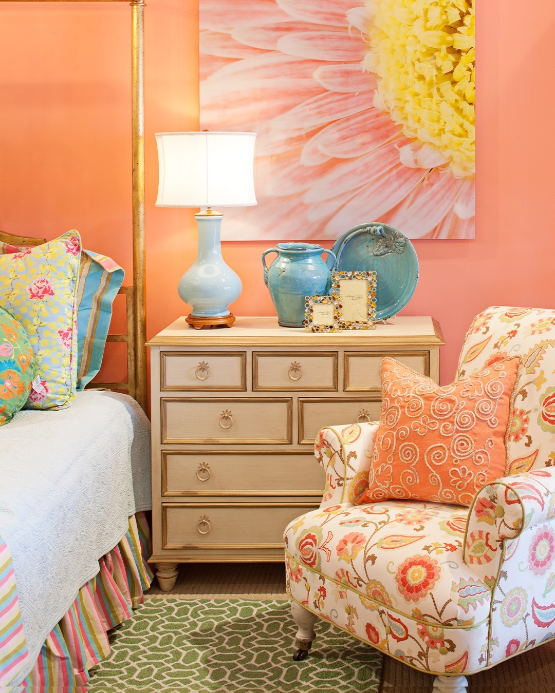 A Guide to Decorating Your Home with Bold Colors