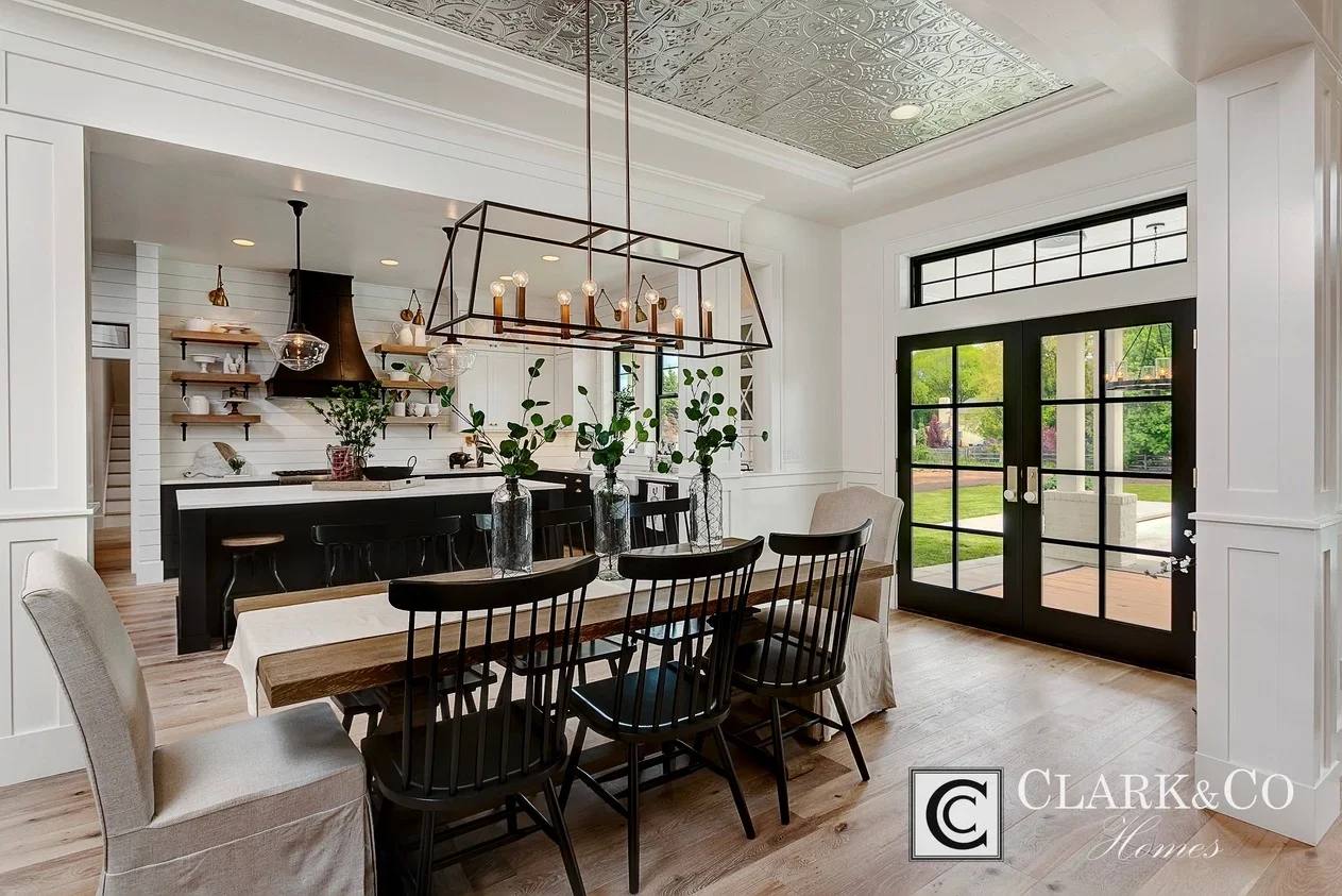 How to get the Farmhouse Style Dining Room