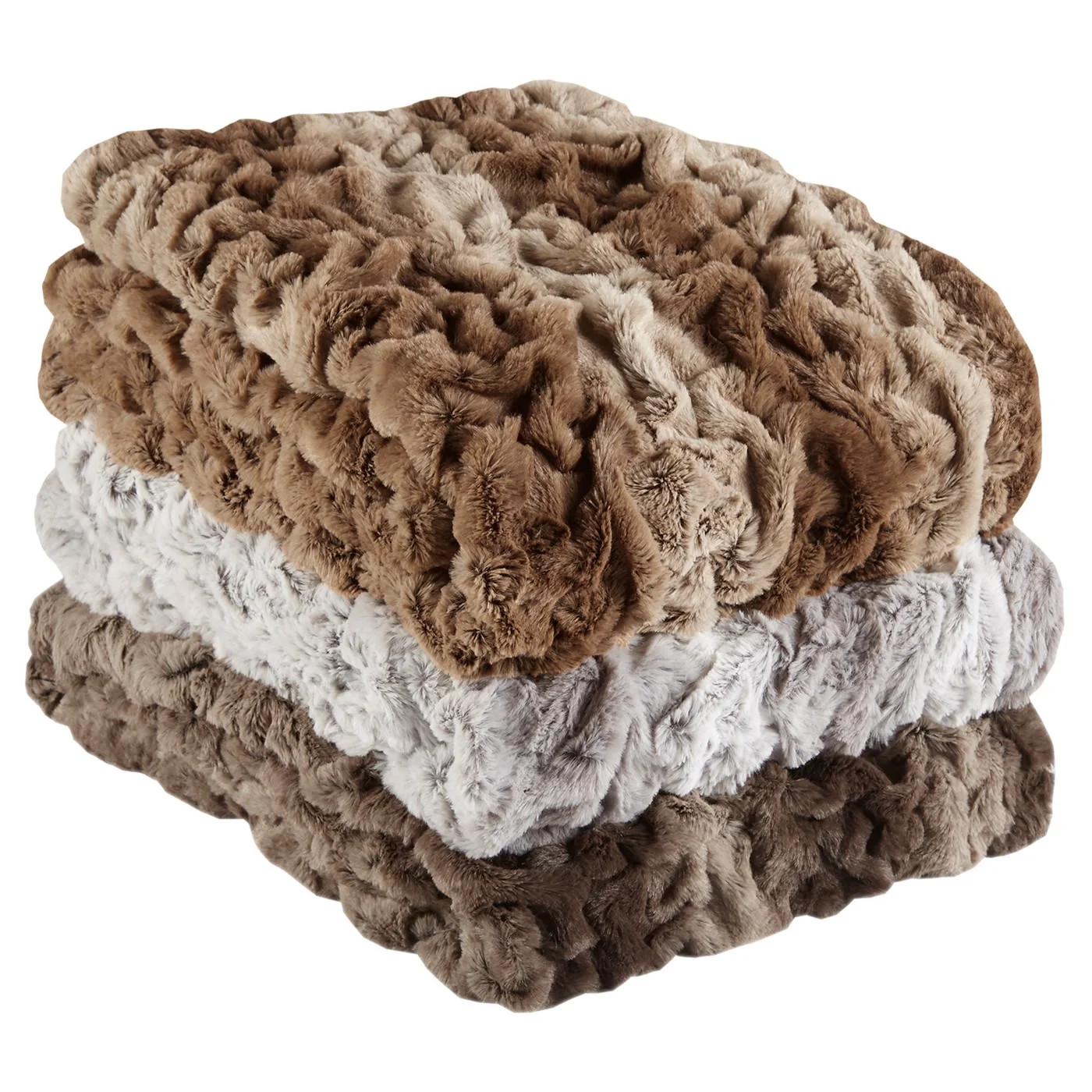 Winter Throw Blankets for a Cute & Warm Look