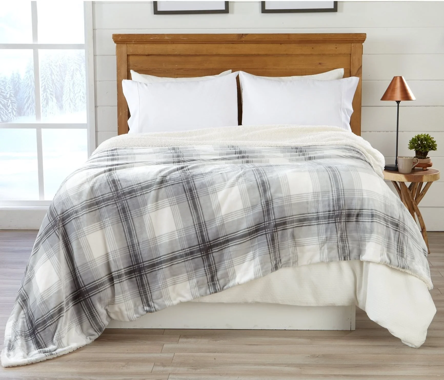 Winter Throw Blankets for a Cute & Warm Look