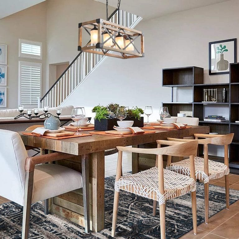 Dining-Table-Farmhouse-Light-Fixture