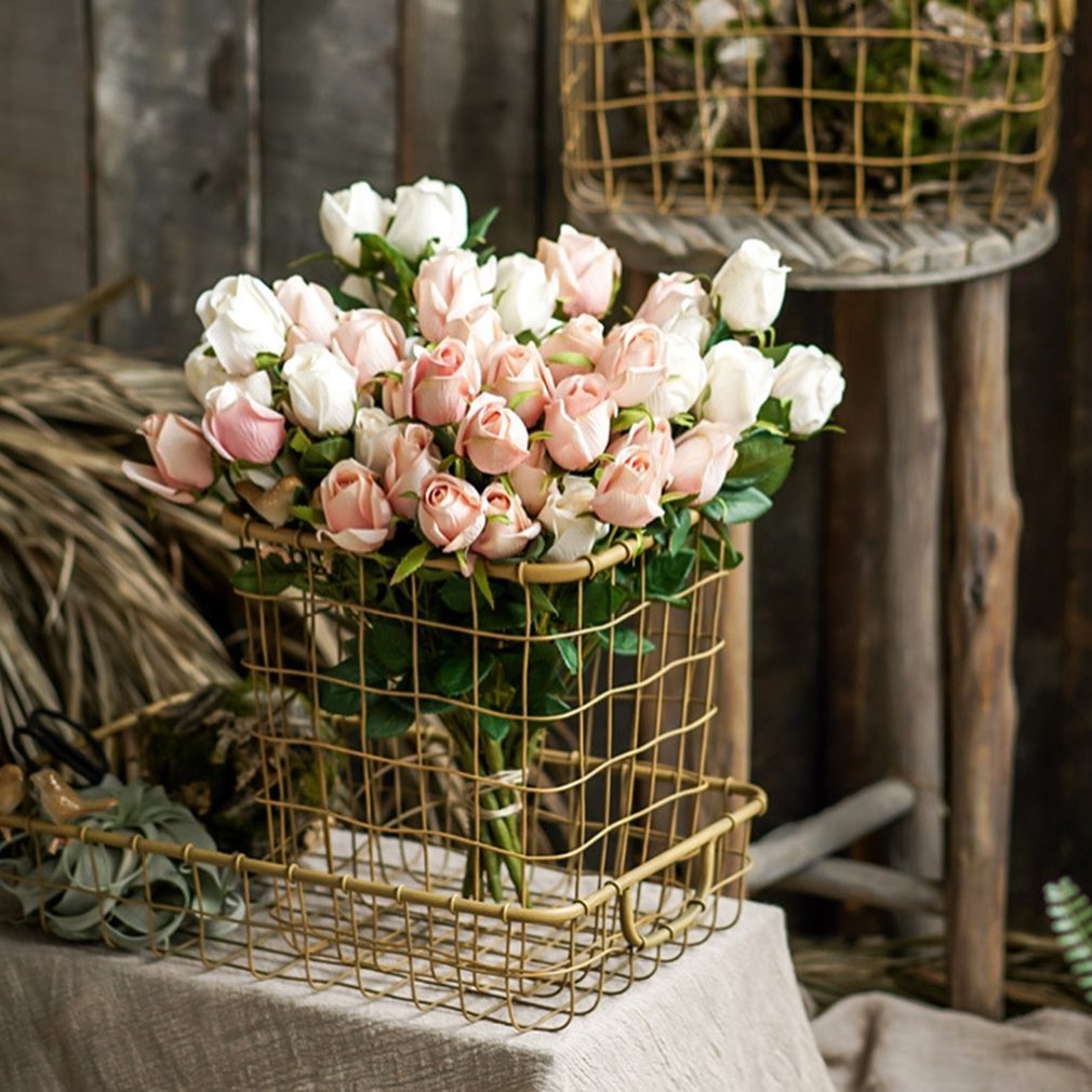 wire-basket-with-roses