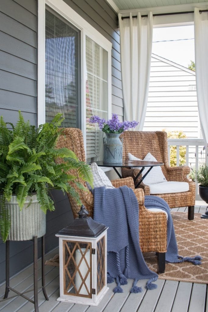 Front Porch Ideas For A Relaxing & Bright Summer Decor