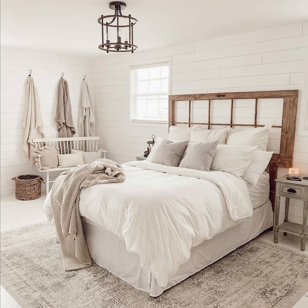 Creating a Relaxing Farmhouse Bedroom Retreat