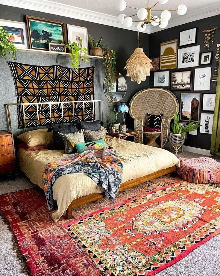 Colorful and Eclectic: How to Create a Boho Maximalist Bedroom