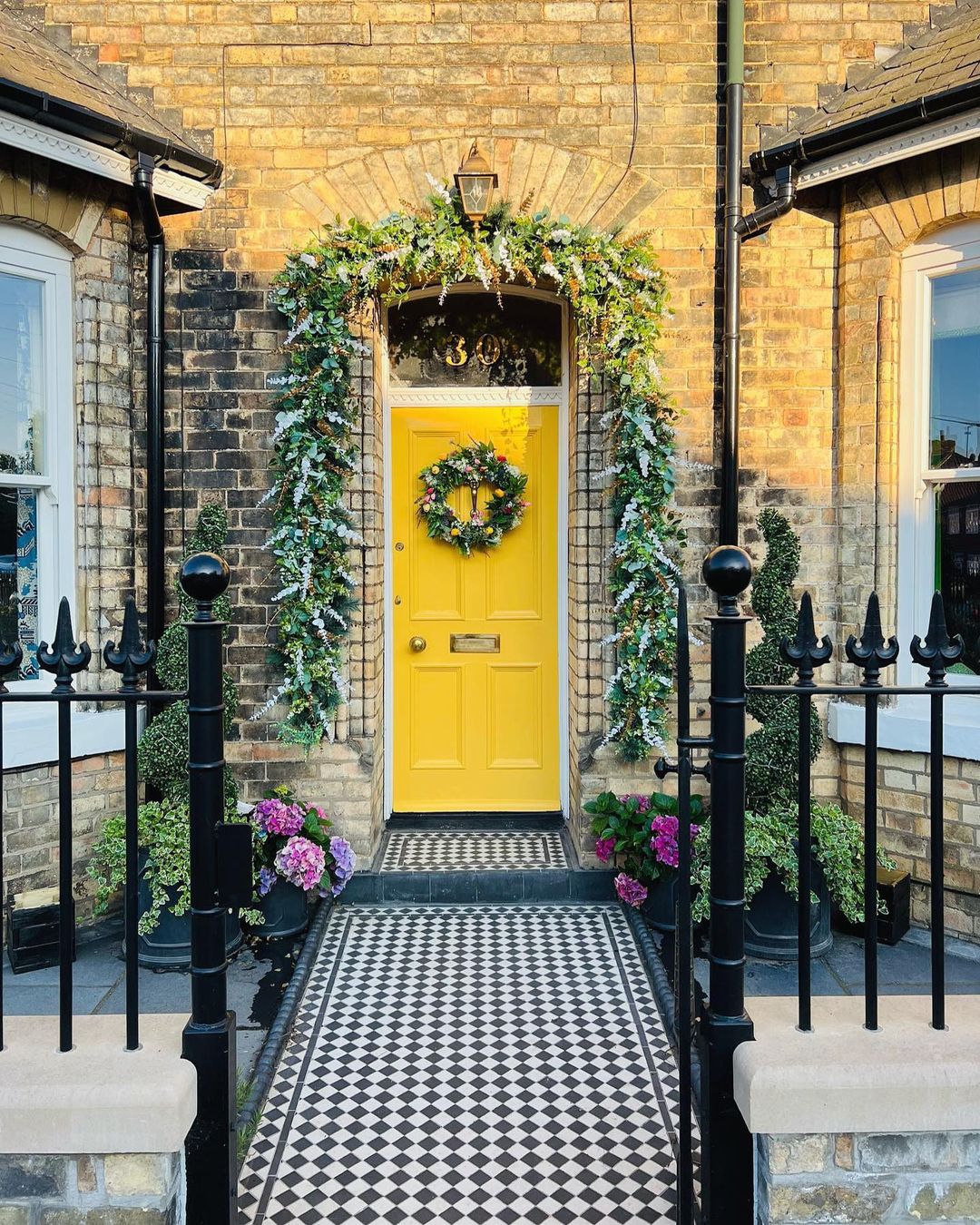 Curb Appeal Delight: Bold and Beautiful Front Door Color Ideas