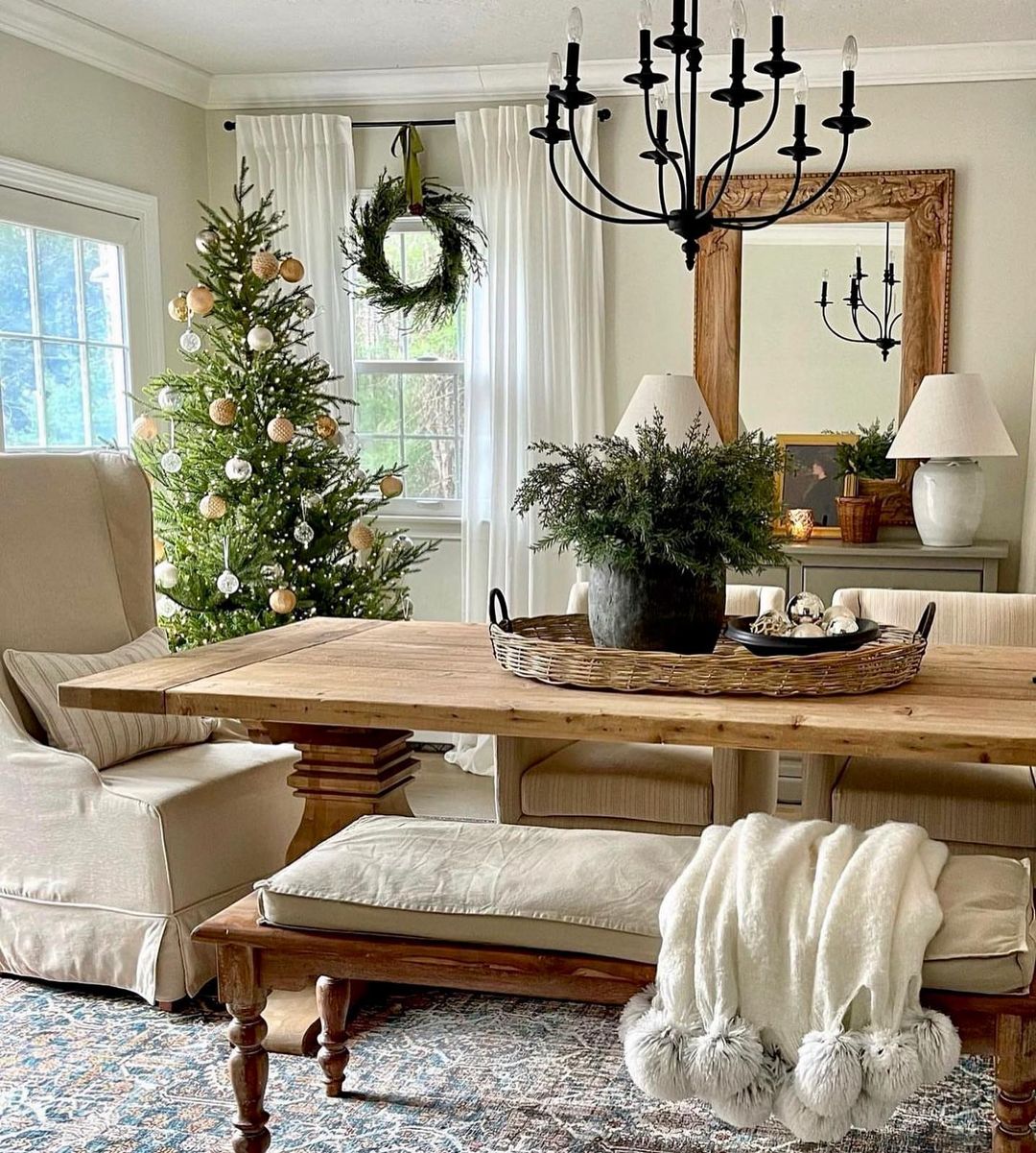 Seasonal Transitions: 5 Tips for Decorating Your Home Throughout the Year