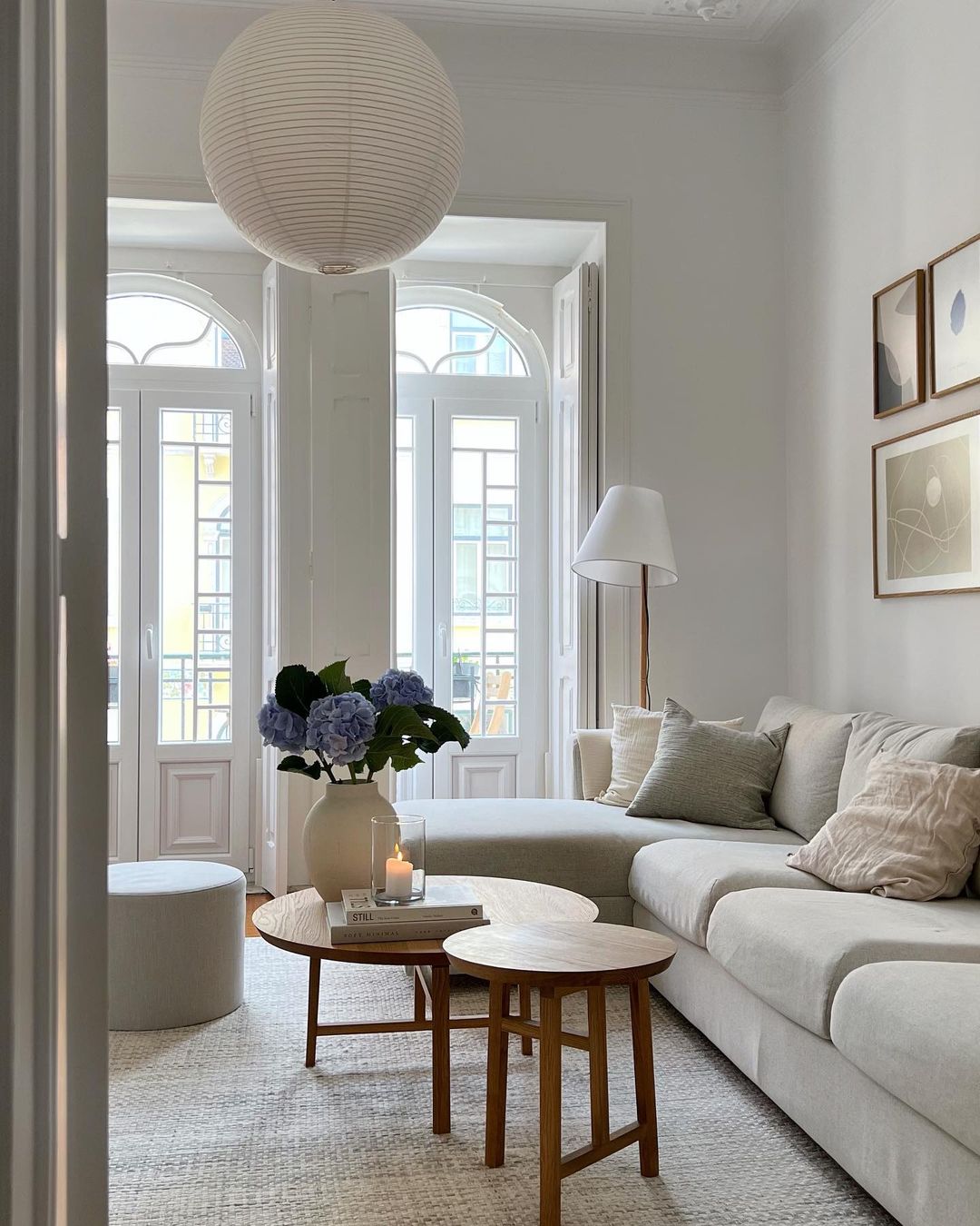 Scandinavian Living Room: Top Tips and Ideas to Craft a Stunning Interior