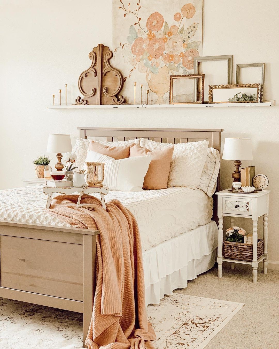 a bedroom with rustic bedding and furnishings to add coziness and charm to the room